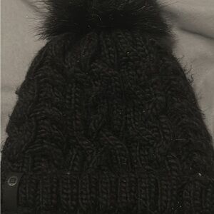 Chic Black Knit Beanie with Pom-Pom